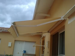 Toldos con brazo extensible
