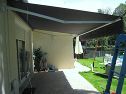 Toldos con brazo extensible